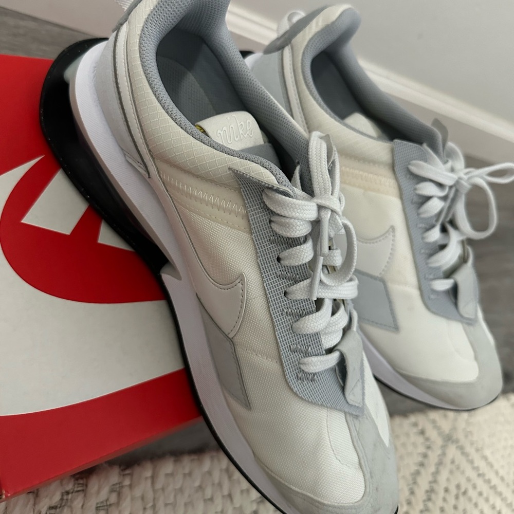 Air Max Pre Day men size 11